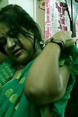 Amazing hot sex with milf single aunty.. Indian teen boy vs milf aunty. dirty hindi audio