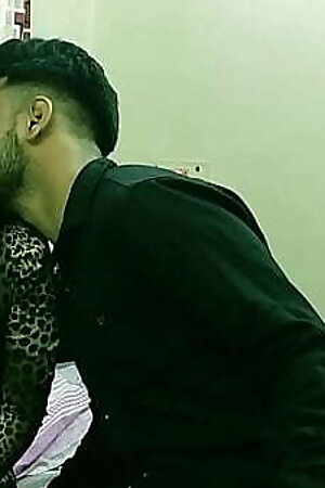 Indian Hot xxx Bhabhi having secret sex with teen office boy! Indian real teen sex with clear Hindi audio