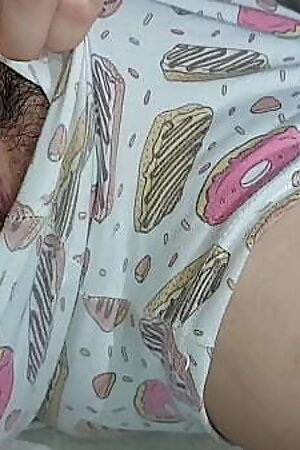 Con mi hermanastra A Escondidas