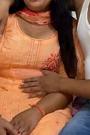 Behan Ki Best Friend ko Pataya XXX Hindi