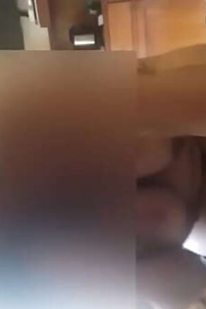 India hot Bhabhi giving Blowjob to her ex boyfriend when husband not at home