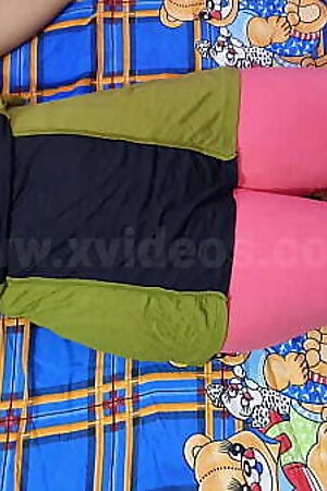 Desi girl anal sex with hindi