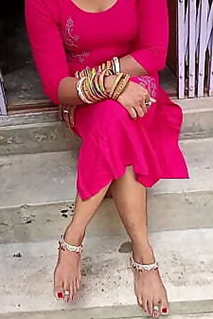 कोठे पर रंडी को 500 रुपये में मनाया और लण्ड चूसकर चुदाई किया