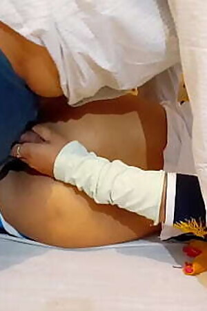 सलमा भाभी की जीजा जी ने ज़बरदस्ती मारी गांड  किरीम लगा के रुला दिया साफ हिन्दी आवाज़ मै एचडी