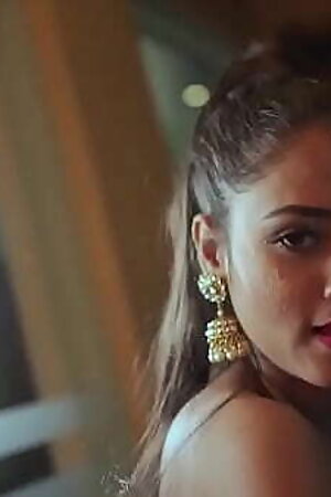 Sexy model nude dance