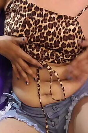 इंडियन सेक्स सादी में आई भाभी को  धीरे-धीरे चुची दबाकर चूसने लगा वो सिसकारियां भरने लगी और मैं उसकी चूचियां दबाते हुए चुत और गांड़ दोनों मारी गुदा सेक्स किया