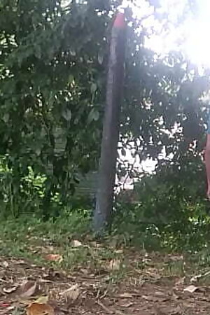 puta de medellin colombia me da una rica  mamada de regalo de navidad  en la calle video publico con Lustylatinasex