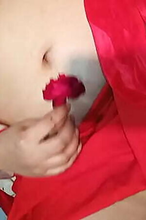 Desi cheating wife in red and white dress homemade sex hindi audio