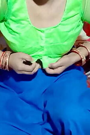 भाभी को अपने कमरे के अंदर झुका कर गांड़ मारी