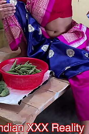 vegetable selling step sister and brother fuck, with clear hindi voice