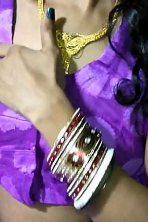 Indian bhabi dusari suhagraat ki chudai perple saree me