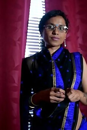 Indian Teacher Teaches Student a Sexual Lesson (hindi)