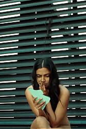 Amala Paul Indian actress nude deleted scene