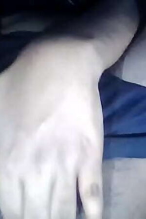 Horny south indian slut anju fingering on cam hindi audio