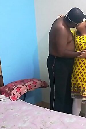 Indian friend Shanaya aunty call at home and surprised fucked by her lover