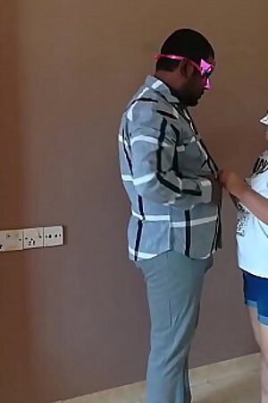 Indian milf aunty shanaya fucked in standing position