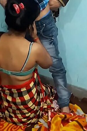 देबर भाभी का पहला सेक्स पर कैसा रहा ये देखो