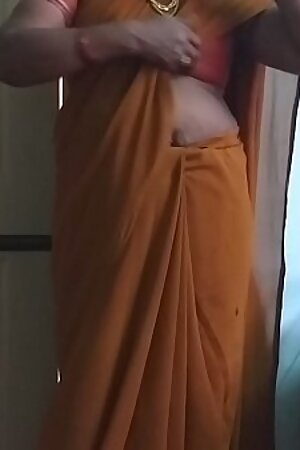 desi  indian horny tamil telugu kannada malayalam hindi cheating wife wearing saree vanitha showing big boobs and shaved pussy press hard boobs press nip rubbing pussy masturbation