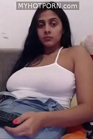 Indian horny girl nude on cam myhotporn.com